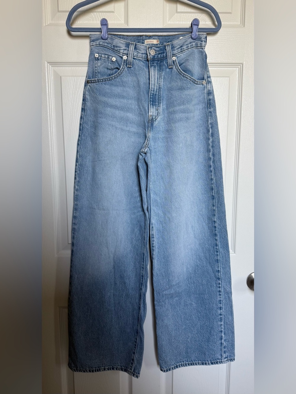 Levi's Cinch Baggy High-Rise Jeans